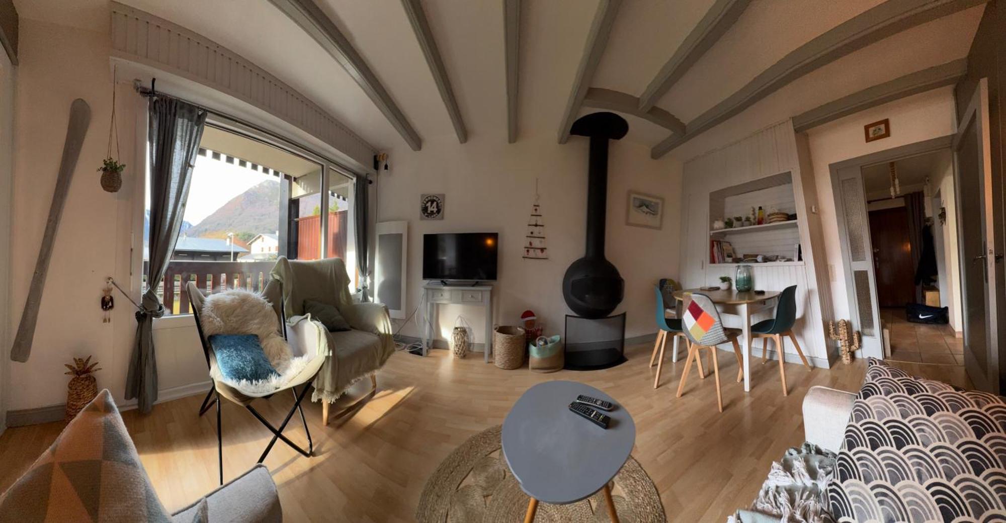 T2 Centre Village - Proximite Telecabine - Vue Montagne Plein Sud - Terrasse Couverte - Balcon - Chambre 1 Lit Double En 160 - Salon 1 Canape Convertible En 140 - Cuisine Separee Saint-Lary-Soulan Esterno foto